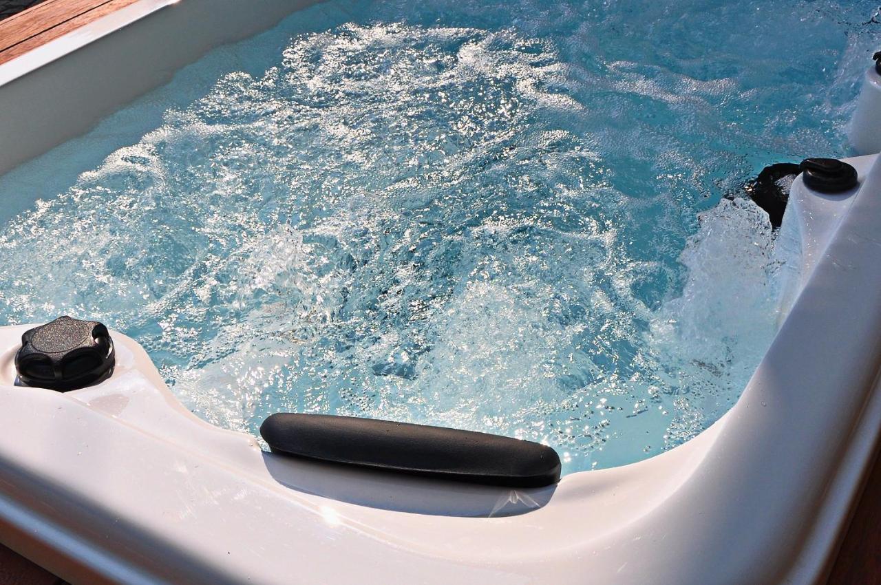 Una Spettacolare Vista Mare - Casa Con Jacuzzi Берджеджи Экстерьер фото