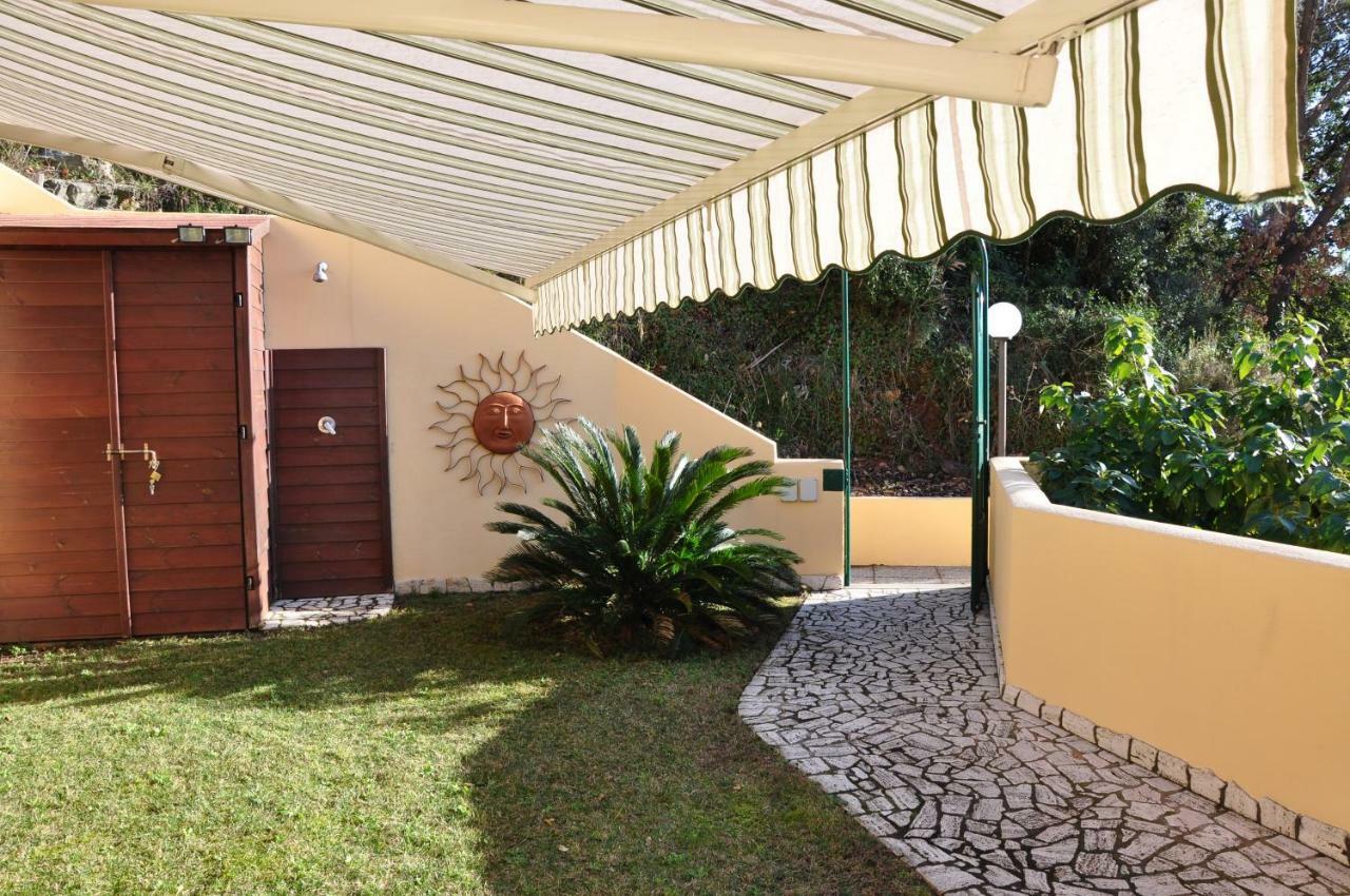 Una Spettacolare Vista Mare - Casa Con Jacuzzi Берджеджи Экстерьер фото